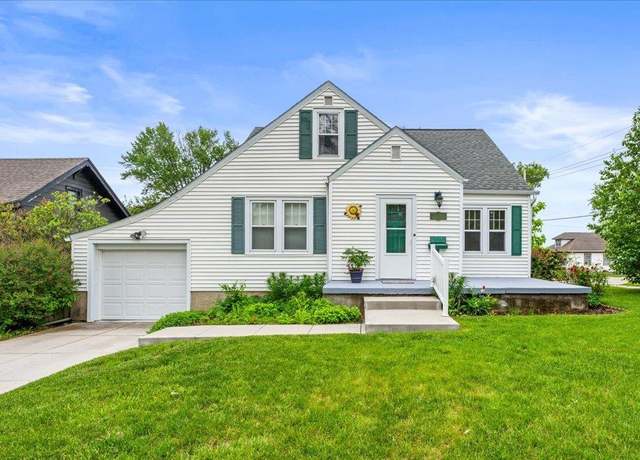 Property at 7785 State St, Ralston, NE 68127, 3 beds, 1.5 baths
