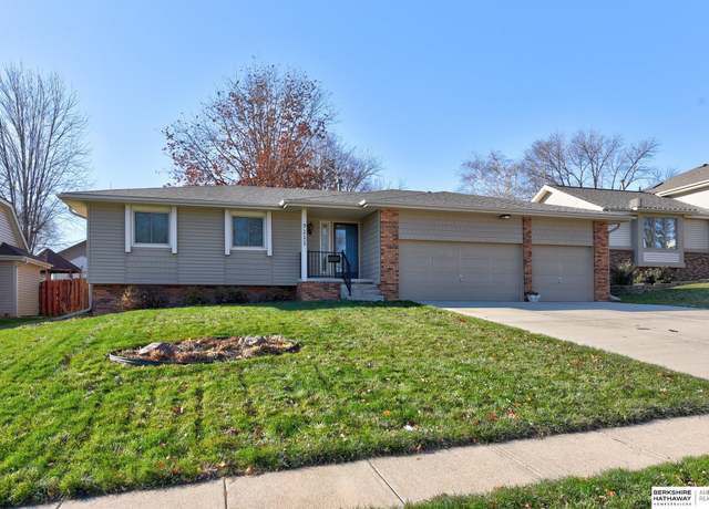 Property at 9211 Monroe St, Omaha 68217, 4 beds, 3 baths