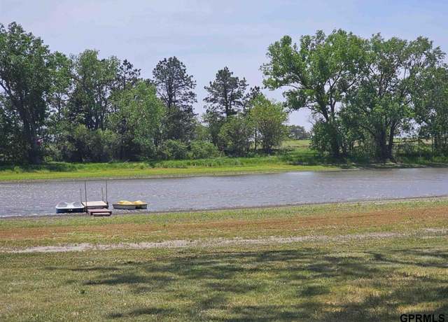 Property at 913 Road B Rd, Henderson, NE 68371, 1 bed, 1 bath