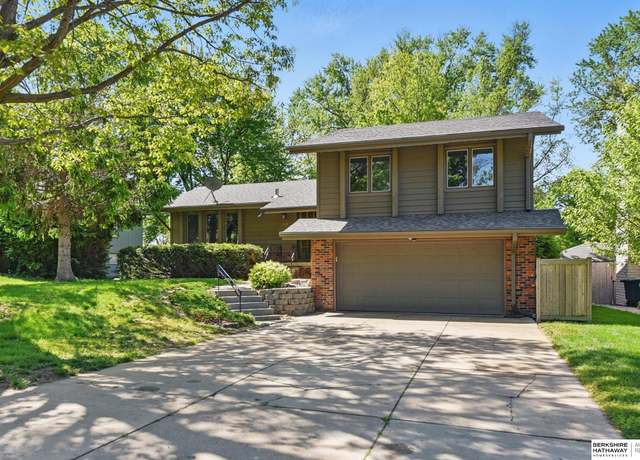 Property at 13591 Arbor St, Omaha, NE 68144, 3 beds, 2 baths