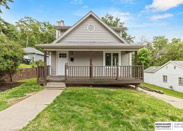 Property at 3001 S 9th St, Omaha, NE 68108, 2 beds, 2 baths