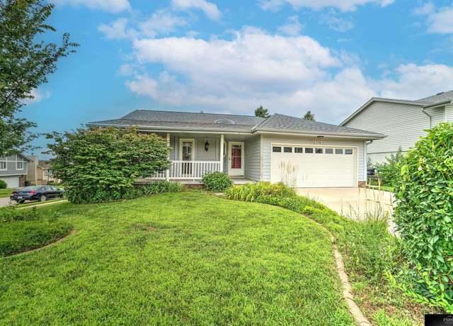 Property at 6404 N 79 Ave, Omaha, NE 68134, 3 beds, 3 baths