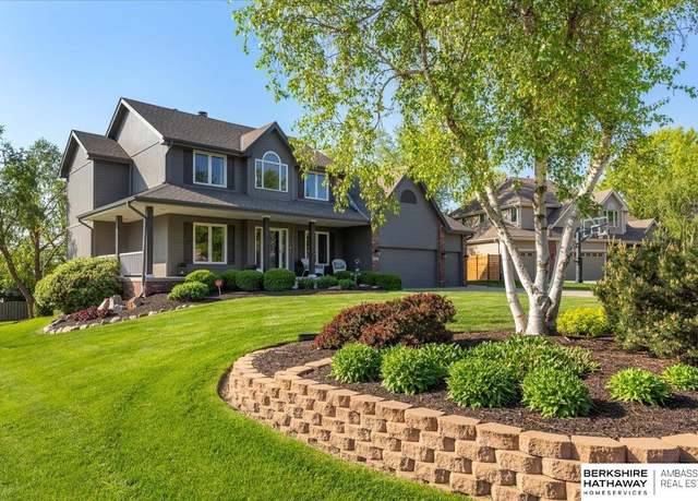 Property at 4417 N 141 Cir, Omaha, NE 68164, 5 beds, 3.5 baths