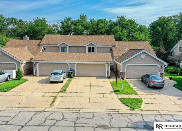 Property at 3024 Stephanos Dr, Lincoln, NE 68516, 2 beds, 1.5 baths