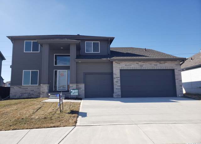 Property at 4602 N 186 St, Elkhorn, NE 68022, 4 beds, 2.5 baths