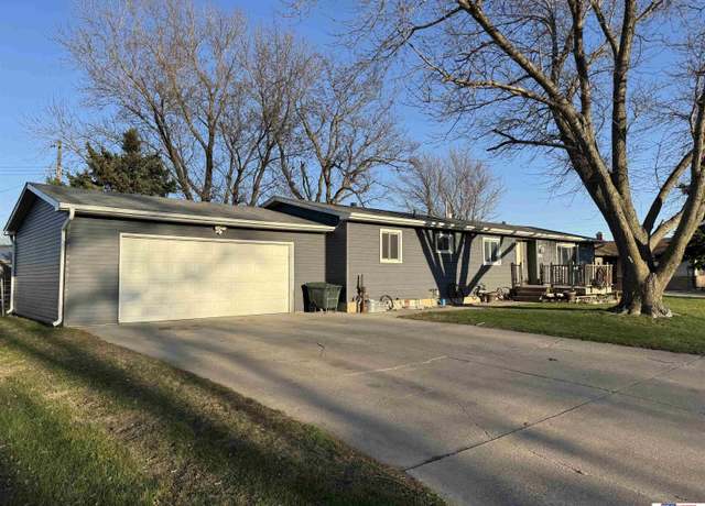 Property at 130 N Willow St, Shelby, NE 68662, 2 beds, 3 baths