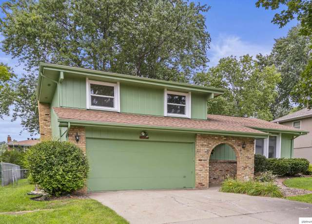 Property at 2718 N 125 Ave, Omaha, NE 68164, 3 beds, 3 baths