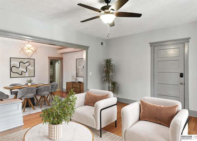 Property at 3830 Cass St #4, Omaha, NE 68131, 2 beds, 1 bath