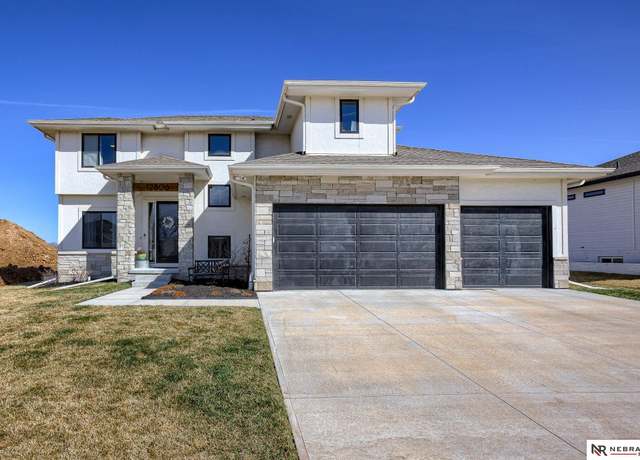 Property at 12806 Cooper St, Papillion, NE 68138-4428, 5 beds, 3.5 baths