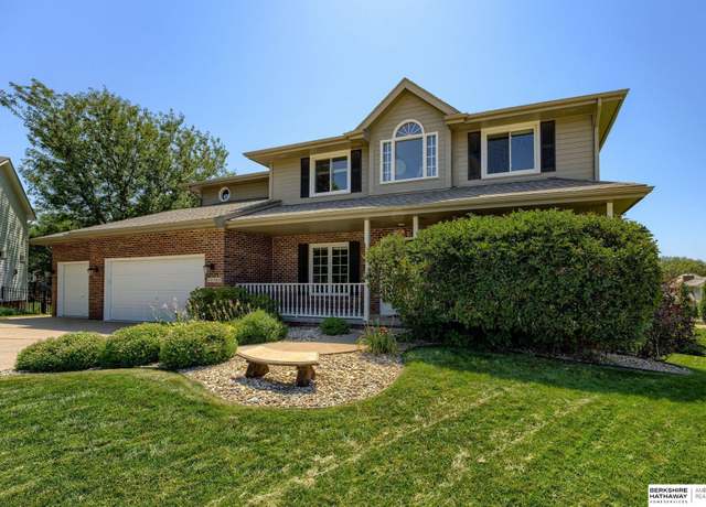 Property at 18205 Cedar Cir, Omaha, NE 68130, 4 beds, 3.5 baths
