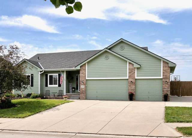 Property at 15411 Nebraska Ave, Omaha, NE 68116, 3 beds, 3 baths
