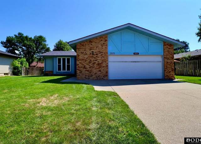 Property at 2018 Garden City Rd, Fremont, NE 68025, 3 beds, 2 baths
