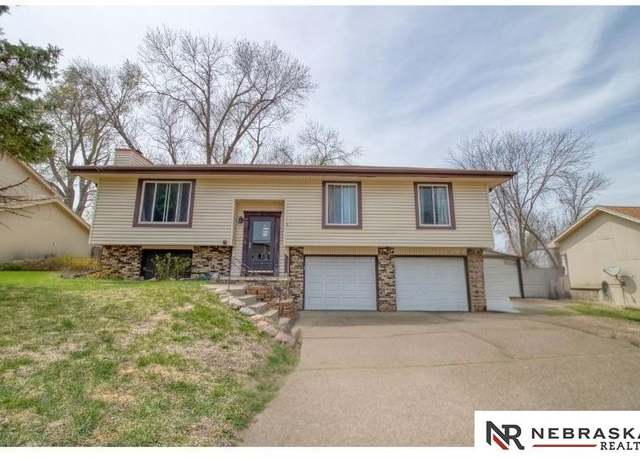 Property at 5074 S 159th Cir, Omaha, NE 68135, 3 beds, 2.5 baths