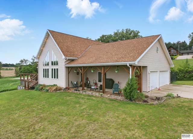 Property at 2970 Par 5 Trl, Woodbine, IA 51579, 3 beds, 3 baths