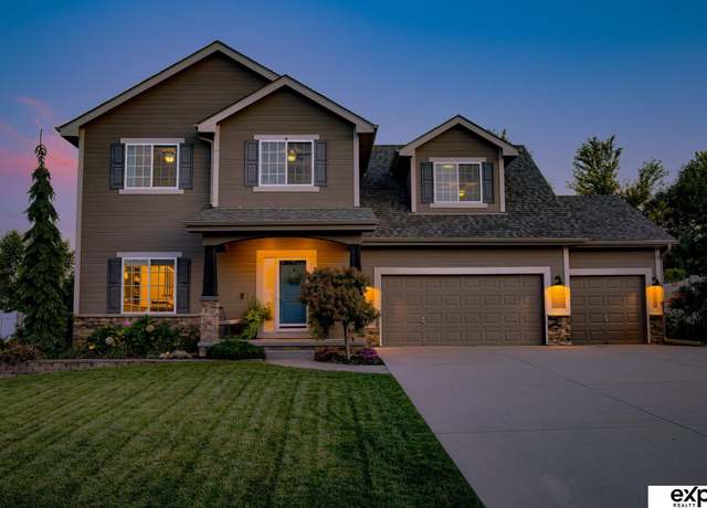 Property at 17109 Bedford Ave, Omaha, NE 68116, 5 beds, 3.5 baths