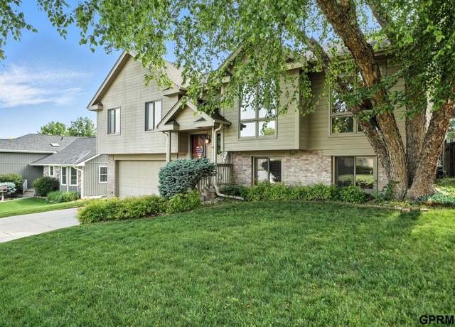 Property at 2303 N 150 Ave, Omaha, NE 68116, 3 beds, 2.5 baths