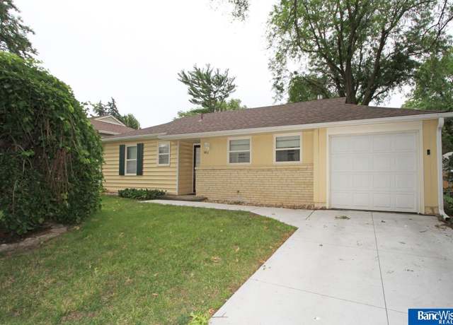 Property at 3411 Van Dorn St, Lincoln, NE 68506, 2 beds, 1 bath