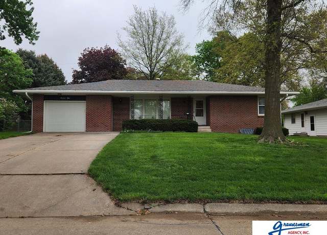Property at 1450 Walnut St, Syracuse, NE 68446, 2 beds, 3 baths