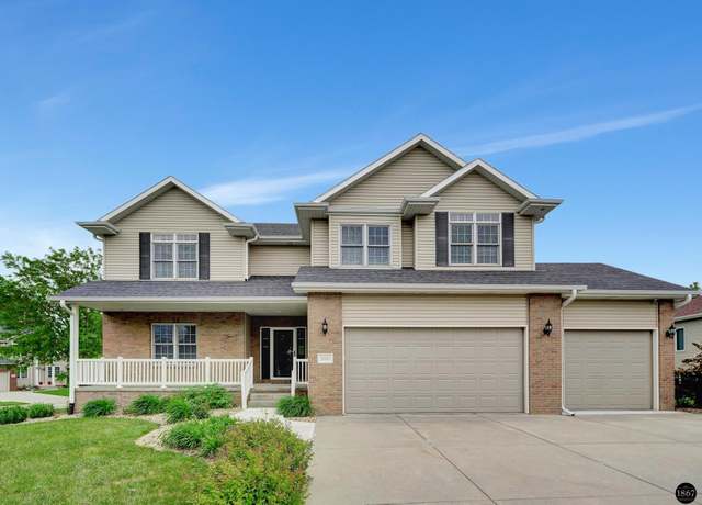 Property at 2435 Grainger Pkwy, Lincoln, NE 68512, 5 beds, 4.5 baths