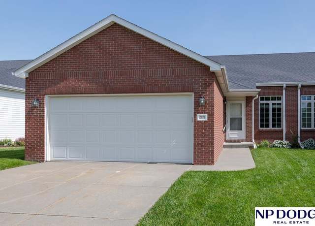 Property at 2871 Porter Ridge Rd, Lincoln, NE 68516, 2 beds, 3 baths
