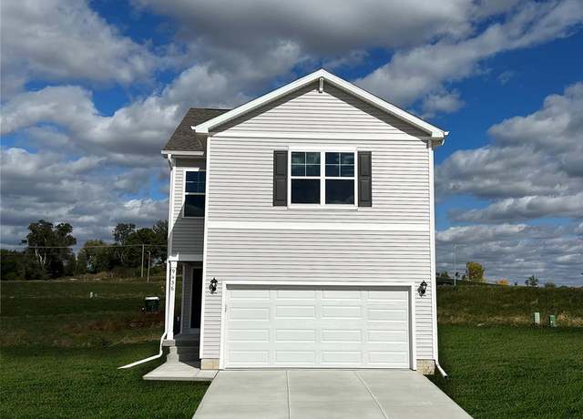 Property at 10821 S 178th Ave, Omaha, NE 68136, 4 beds, 2.5 baths