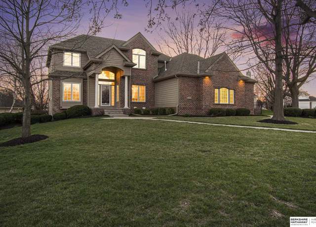 Property at 2644 N 160th Ave, Omaha, NE 68116, 5 beds, 4.5 baths
