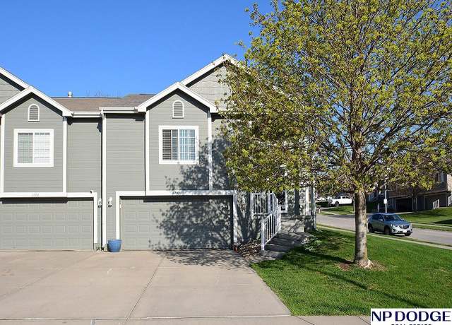 Property at 6702 S 191 St, Omaha, NE 68135, 3 beds, 3 baths