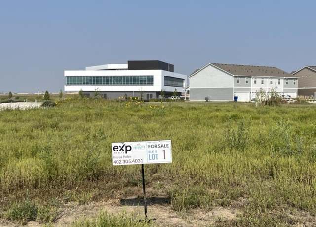 Property at 2023 Aaron Way, Fremont, NE 68025
