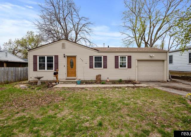 Property at 728 N 77th Ave, Omaha, NE 68114, 3 beds, 1 bath
