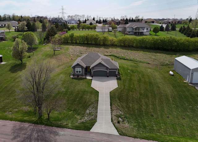 Property at 4467 Crest Ridge Loop, Blair, NE 68008, 3 beds, 2.5 baths
