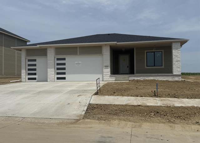Property at 20708 Vernon Ave, Elkhorn, NE 68022, 5 beds, 3.5 baths