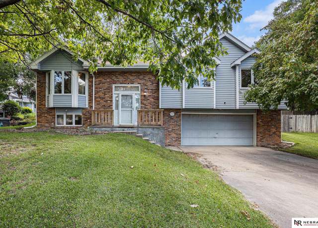 Property at 6431 Briar Rosa Dr, Lincoln, NE 68516, 4 beds, 3 baths