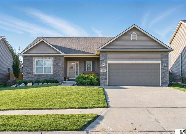 Property at 17028 Morgan Ave, Gretna, NE 68028, 4 beds, 3 baths