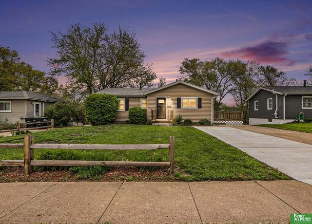 Property at 8716 Valley St, Omaha, NE 68124, 4 beds, 1 bath