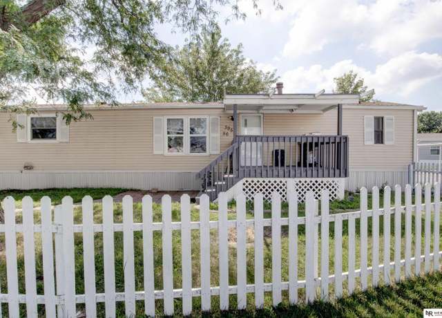 Property at 3951 South 151 Plz #86, Omaha, NE 68144, 3 beds, 2 baths