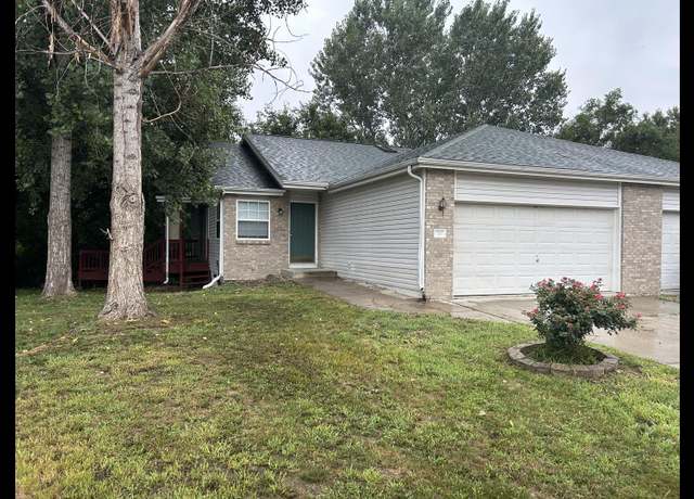 Property at 210 W Irving St, Lincoln, NE 68521, 3 beds, 2 baths