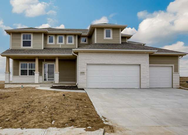 Property at 510 N 10th Ave, Springfield, NE 68059, 5 beds, 2.5 baths