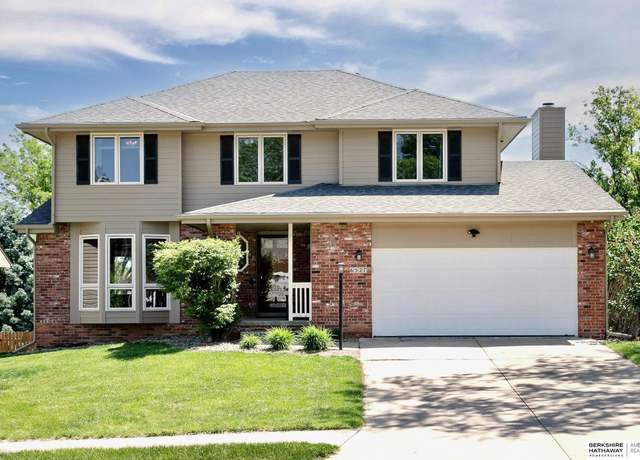 Property at 6527 N 106th St, Omaha, NE 68122, 5 beds, 3 baths