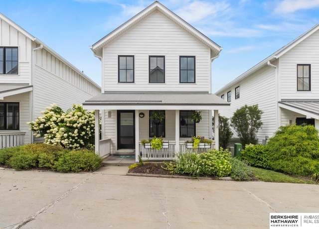 Property at 708 Lucia Plz, Omaha, NE 68108, 3 beds, 3 baths