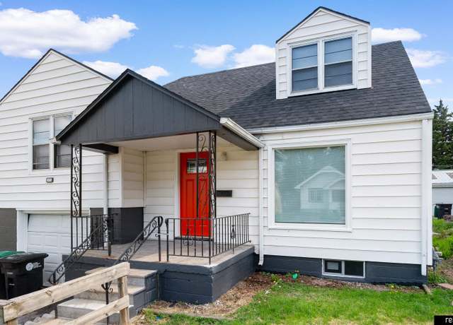 Property at 3015 Ida St, Omaha, NE 68112, 3 beds, 1 bath