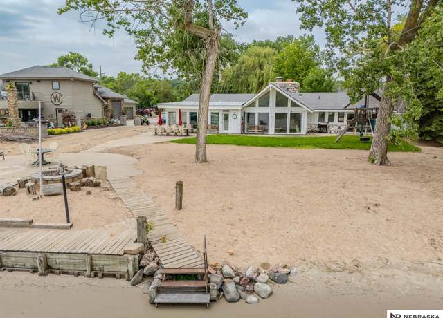Property at S-61 Cedar Ln, Fremont, NE 68025, 2 beds, 2 baths