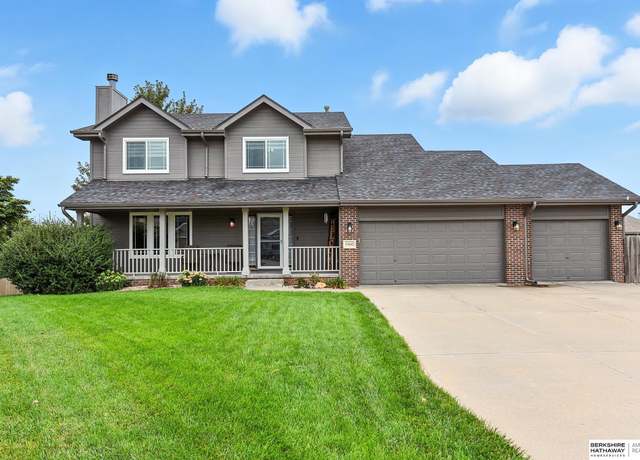 Property at 13612 S 41st Cir, Bellevue, NE 68123, 5 beds, 2.5 baths