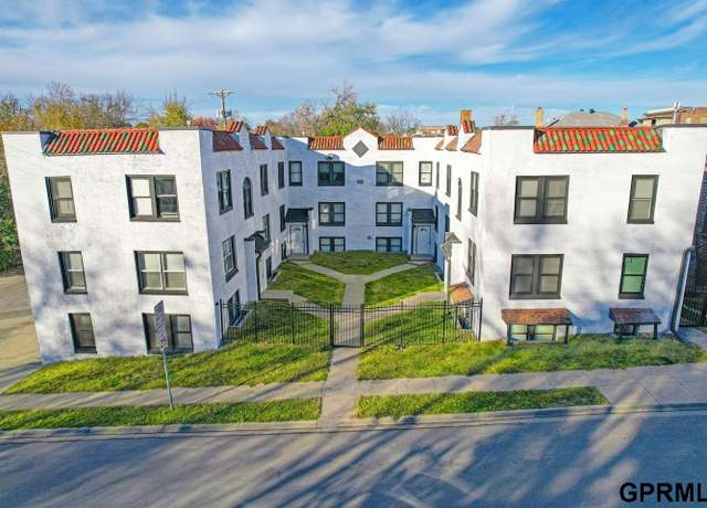 Property at 2940 Woolworth Ave, Omaha, NE 68105
