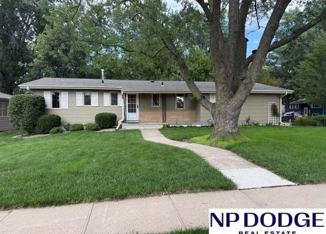 Property at 2335 S 125th Ave, Omaha, NE 68144, 3 beds, 1.5 baths