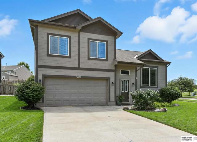 Property at 19643 S St, Omaha, NE 68135, 3 beds, 2.5 baths