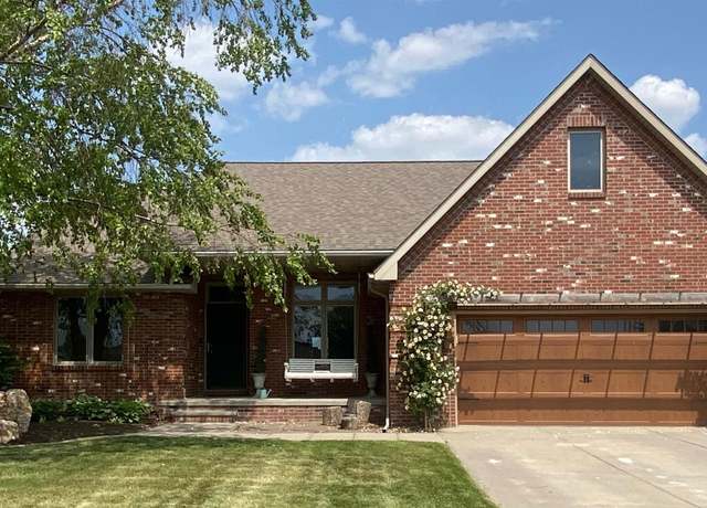 Property at 10615 S 210th St, Gretna, NE 68028, 4 beds, 3 baths