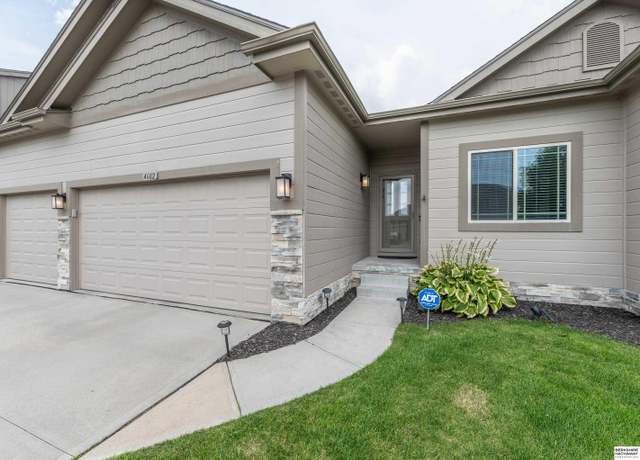 Property at 4602 N 175th St, Omaha, NE 68116, 5 beds, 3 baths