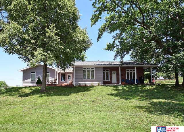 Property at 3846 E Locust Ln, Holmesville, NE 68310, 3 beds, 2 baths