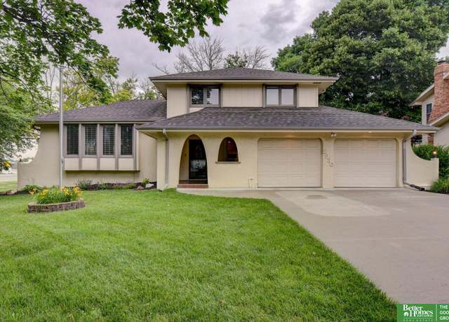 Property at 2530 S 148th St, Omaha, NE 68144, 3 beds, 2.5 baths