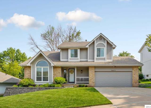 Property at 16872 K St, Omaha, NE 68135, 4 beds, 2.5 baths